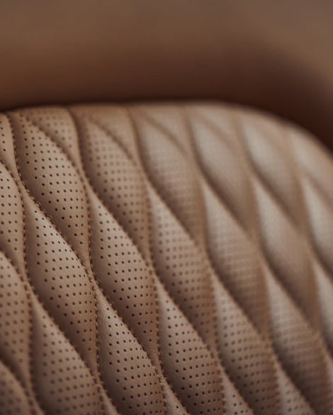 2024 INFINITI QX80 quilted leather seats